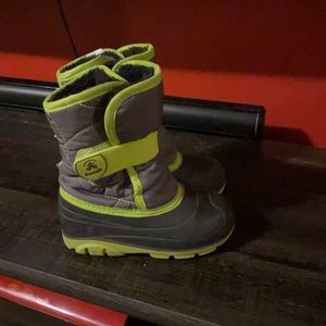 Kamik toddler size 10